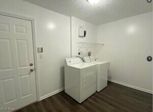 8329 Beacon Pl in Cleveland, OH - Building Photo - Building Photo