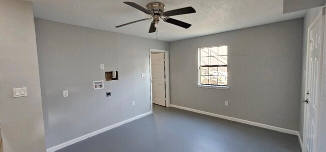 1434 Avenue A, Unit C in Fresno, TX - Building Photo - Building Photo