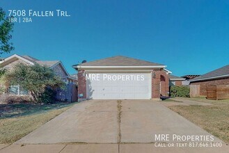 7508 Fallen Trail in Fort Worth, TX - Building Photo - Building Photo