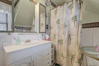 1267 Hewitt Ave in St. Paul, MN - Building Photo - Building Photo