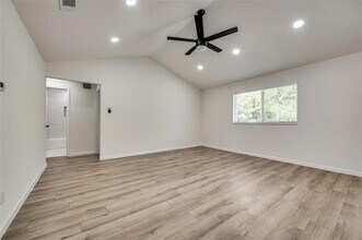 1004 Darnell Ave in Benbrook, TX - Building Photo - Building Photo