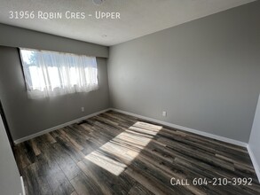 31956 Robin Crescent in Mission, BC - Building Photo - Building Photo