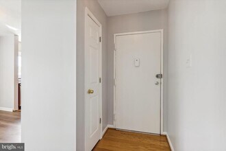 10631 Montrose Ave in Bethesda, MD - Building Photo - Building Photo