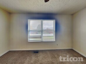 5328 Waterton Lakes Dr in Indianapolis, IN - Building Photo - Building Photo