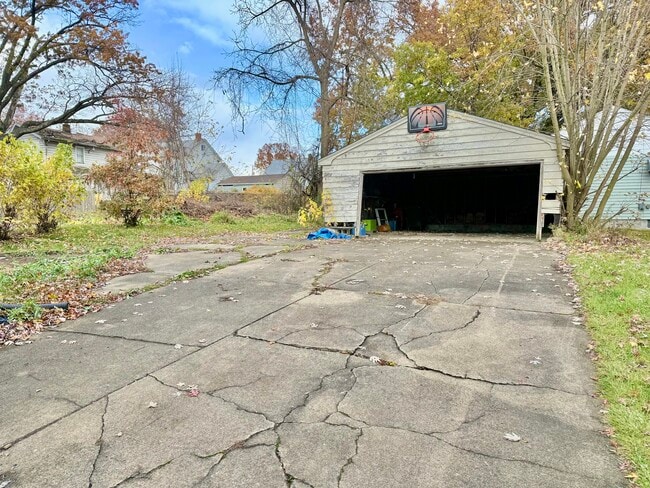 2747 Rush Blvd in Youngstown, OH - Building Photo - Building Photo