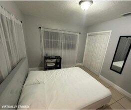 1450 NW 24th Terrace in Fort Lauderdale, FL - Foto de edificio - Building Photo