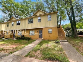 387 Annie St in Scottdale, GA - Building Photo