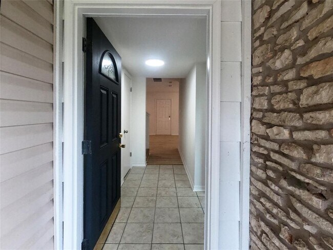 10803 El Salido Pkwy in Austin, TX - Building Photo - Building Photo