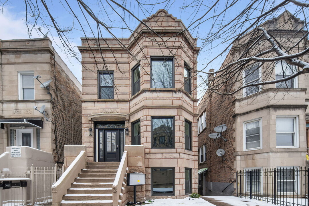 2534 W Cortez St in Chicago, IL - Building Photo