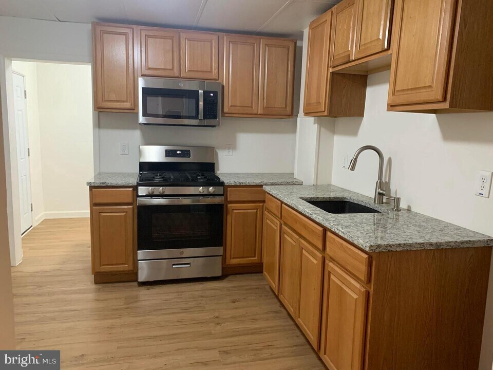 1614 S Bailey St Photo