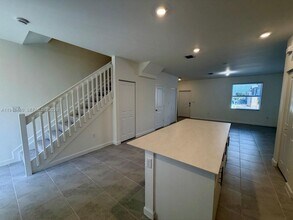 254 10th Ct in Florida City, FL - Building Photo - Building Photo