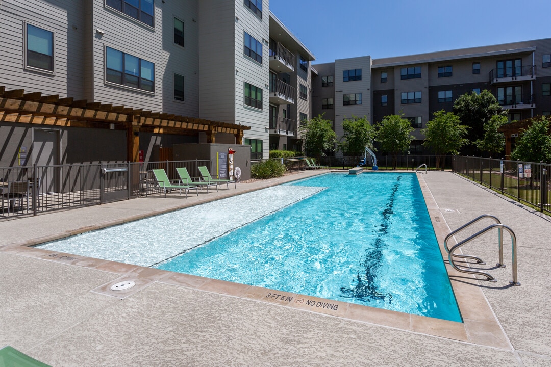 Aldrich 51 in Austin, TX - Building Photo