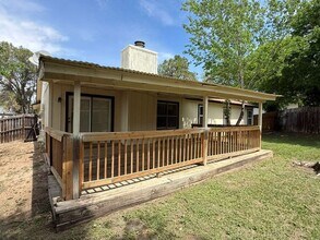 5822 Lake Wind in San Antonio, TX - Building Photo - Building Photo