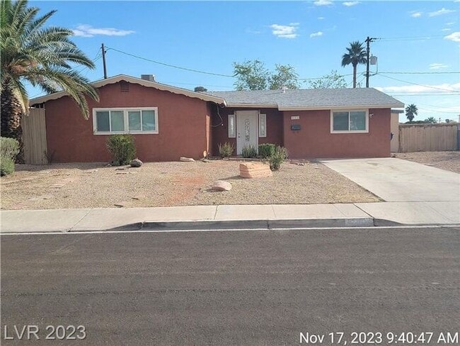 210 S Mallard St in Las Vegas, NV - Building Photo - Building Photo