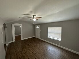 776 14th Ave S in St. Petersburg, FL - Building Photo