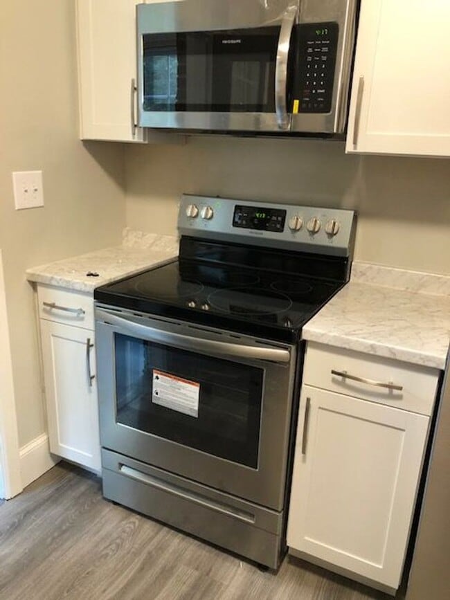 property at 2645-2647 Craig Rd