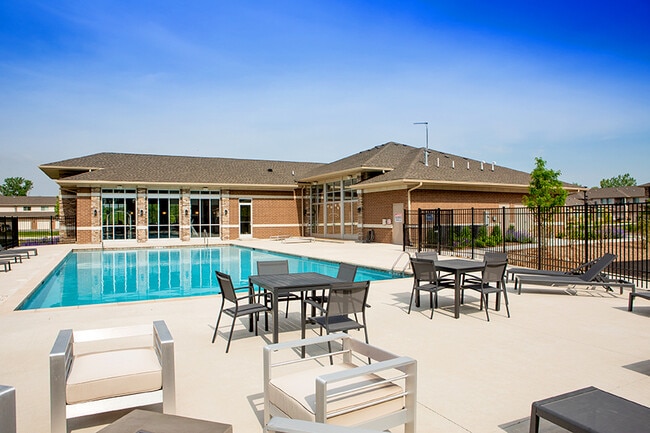 Eagle Crossing Luxury Apartment Homes in Chesterton, IN - Building Photo - Building Photo