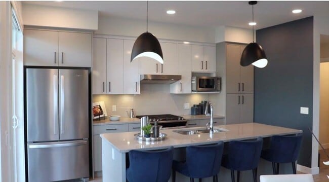 46150-46150 Thomas Rd in Chilliwack, BC - Building Photo - Building Photo