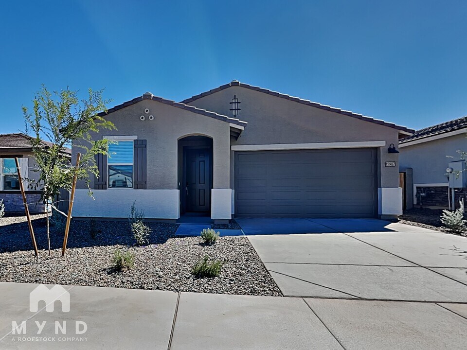 15907 W Gray Fox Trl in Sun City West, AZ - Building Photo