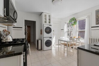95 Beacon St, Unit 3 in Somerville, MA - Building Photo - Building Photo