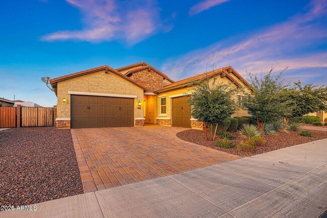 property at 18626 W Elm St