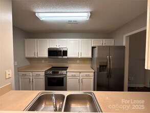 6018 Patric Alan Ct in Charlotte, NC - Building Photo - Building Photo