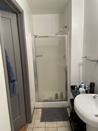 400 Main St E photo'