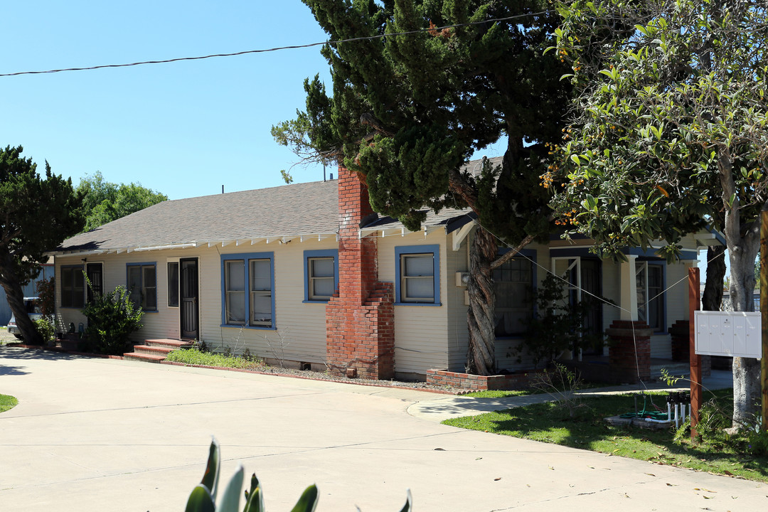 1165-1173 Broadway in El Cajon, CA - Building Photo