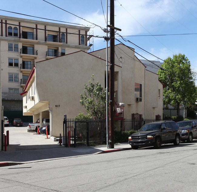 617 Bunker Hill Ave in Los Angeles, CA - Building Photo - Building Photo