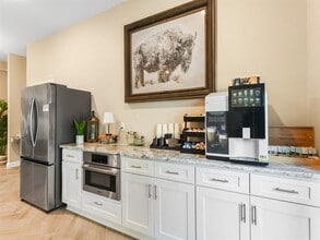 Drexel Hill Apartments in Williamsville, NY - Building Photo - Building Photo