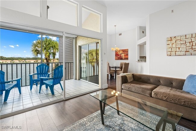 property at 2711 Citrus Lake Dr