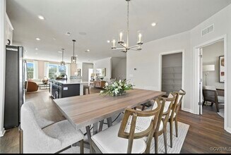 13240 Garland Ln in Midlothian, VA - Foto de edificio - Building Photo