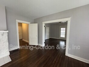 1806 15th Ave S in Nashville, TN - Building Photo - Building Photo