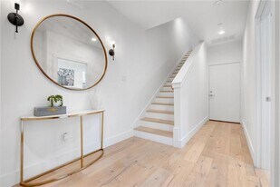 3915 N Hall St in Dallas, TX - Building Photo