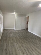 120 N 26th St in Gatesville, TX - Building Photo - Building Photo