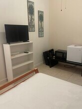 137 SW 136th Pl in Miami, FL - Building Photo - Building Photo