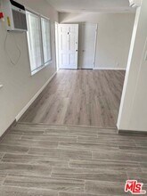 182 W Elmwood Ave in Burbank, CA - Building Photo - Building Photo