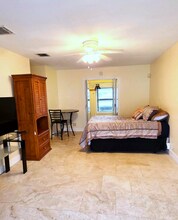 20525 S Charleston St in Boca Raton, FL - Building Photo - Building Photo