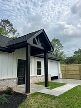 8365 Crosswind, Unit 1 in Lumberton, TX - Building Photo - Building Photo