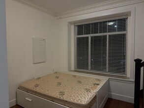 7519 14th Ave in Burnaby, BC - Building Photo - Building Photo