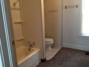 420 4th St SE in Watertown, SD - Building Photo - Building Photo