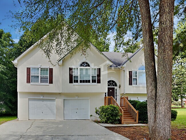property at 5718 Graceland Dr