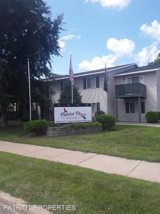 260 Murdock St in Tomah, WI - Foto de edificio