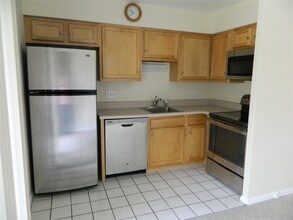 4060 Chilton Ct in Erie, PA - Building Photo - Building Photo