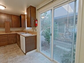 110 NE Conifer Blvd in Corvallis, OR - Building Photo - Building Photo