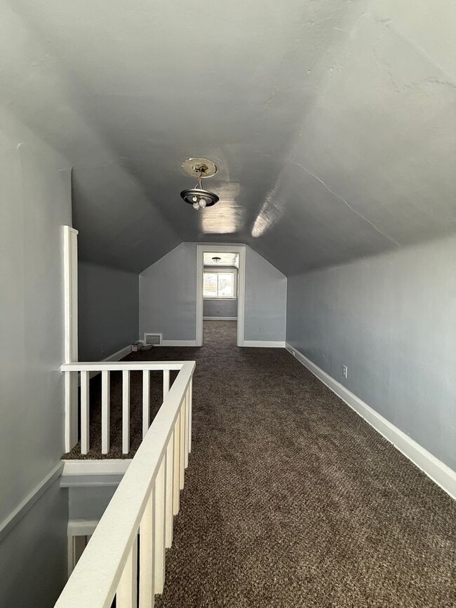 1033 Chalker St in Akron, OH - Building Photo - Building Photo