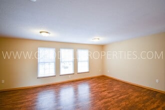 15404 Townsend Ave in Urbandale, IA - Building Photo - Building Photo