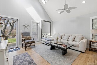 131 Lewis Rd in East Quogue, NY - Building Photo - Building Photo