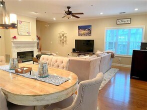 1337 Stillwood Chase in Atlanta, GA - Building Photo - Building Photo