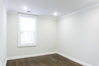 36 Monmouth St, Unit 1 in Boston, MA - Building Photo - Building Photo